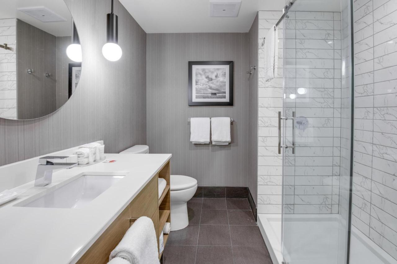 Sandman Signature Saskatoon South Hotel エクステリア 写真