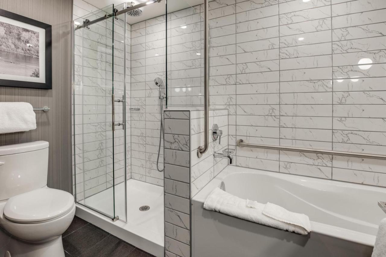 Sandman Signature Saskatoon South Hotel エクステリア 写真