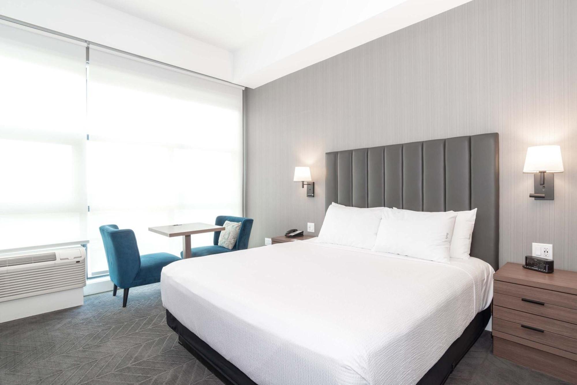 Sandman Signature Saskatoon South Hotel エクステリア 写真
