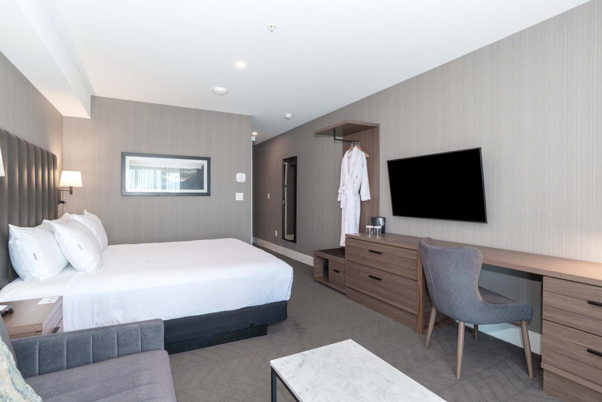 Sandman Signature Saskatoon South Hotel エクステリア 写真