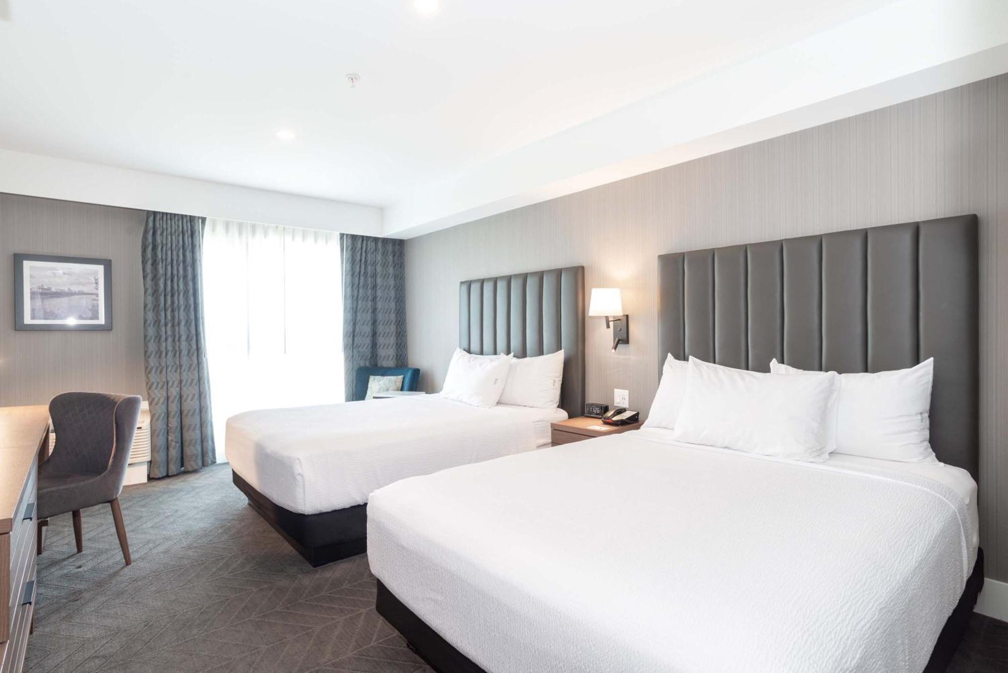 Sandman Signature Saskatoon South Hotel エクステリア 写真